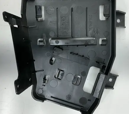 Cadillac Escalade IV Engine control unit holder 23489434