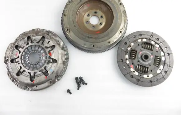 Ford Fiesta Flywheel 8V217550BA 8V217563BA 9649190580