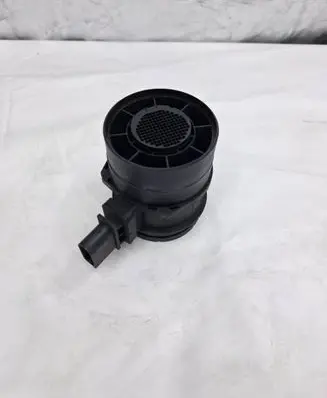 BMW X1 E84 Mass air flow meter 8509724 0281006146