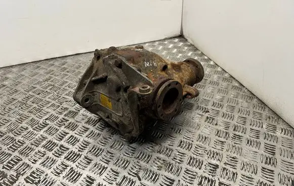 BMW 3 E46 Rear differential 7505743 33107505743