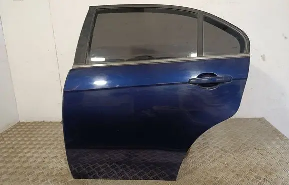 Chevrolet Epica Rear door 
