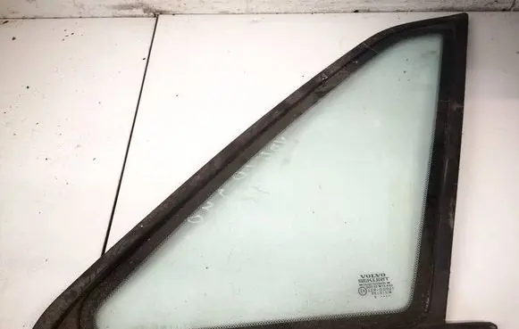 Volvo 440 Rear side window as2