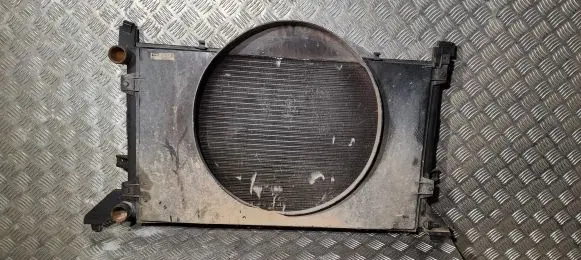 Volkswagen II LT Coolant radiator 2D0121253B 2D0121201D
