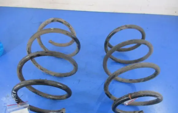 BMW X3 E83 Front coil spring