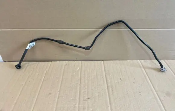 Audi A4 S4 B9 Engine coolant pipe/hose 8w0121081DA