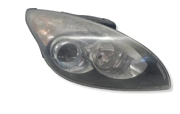 Hyundai i30 Headlight/headlamp 921022R000