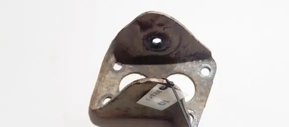 Volkswagen Golf IV Bracket in trunk/boot 