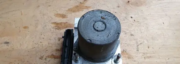 Toyota Avensis T270 ABS Pump 4454007071