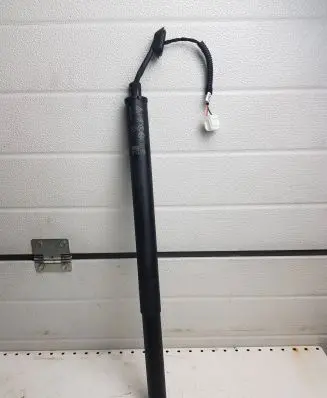 Renault Espace VI Tailgate strut 904527503R 20230316