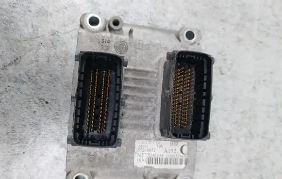 Fiat Idea Engine control unit/module ECU 552088520261201110