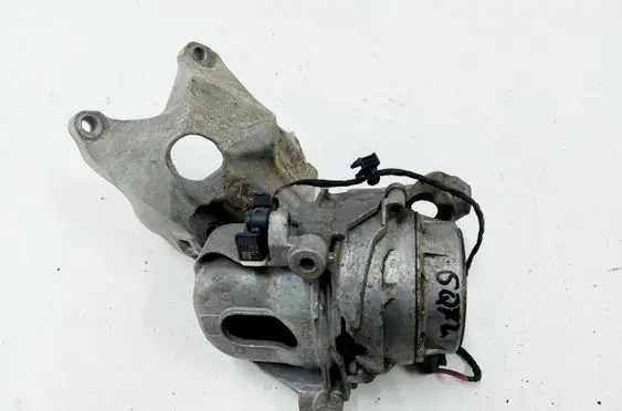 Audi SQ7 Engine mount vacuum valve 4M0199255AJ