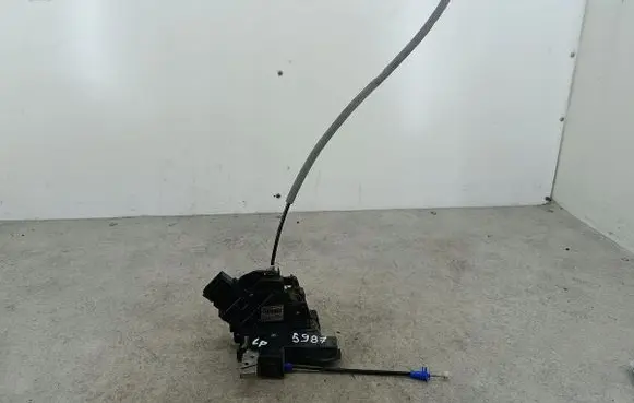 Ford Mondeo MK IV Front door lock 6M2AR21813EC