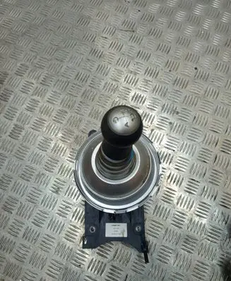 Gear shifter/selector