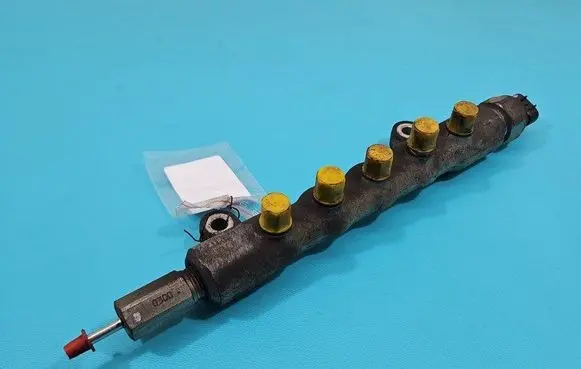 Fuel main line pipe