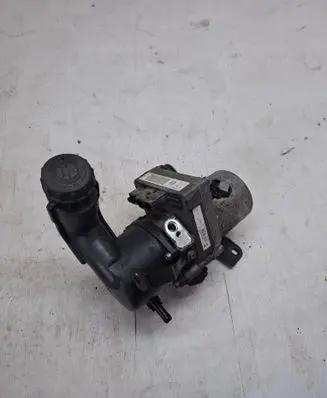 Peugeot 508 Power steering pump 9676154280