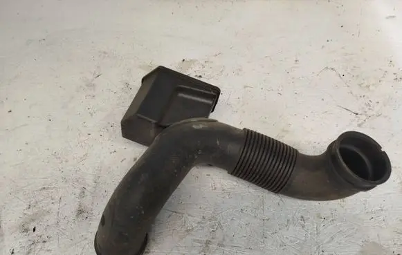 Hyundai Tucson TL Intake resonator 28191D3400