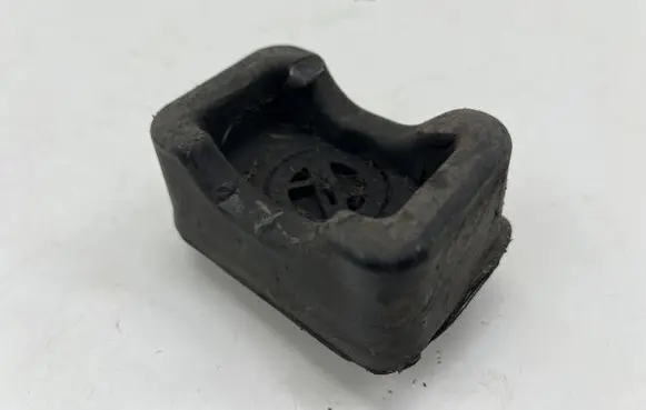 Mercedes-Benz CLA C118 X118 Jacking socket point A0005833403