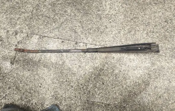 BMW 3 E30 Windshield/front glass wiper blade 