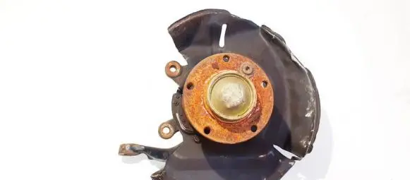 Front wheel hub