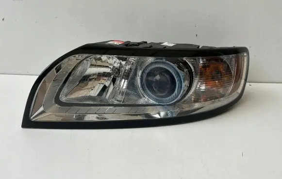 Volvo V50 Headlight/headlamp 31265698