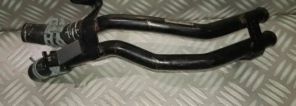 Volkswagen Touareg I Engine coolant pipe/hose 7L6121070T