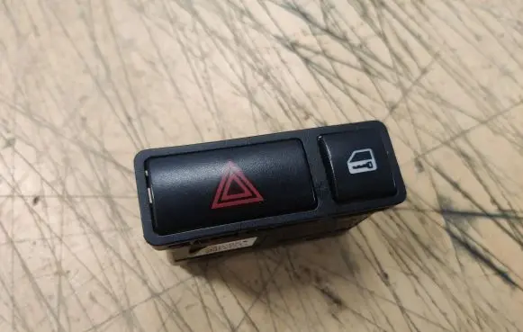 BMW X5 E53 Hazard light switch 61318368920