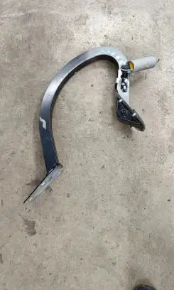 Jaguar XE Tailgate/trunk/boot hinge