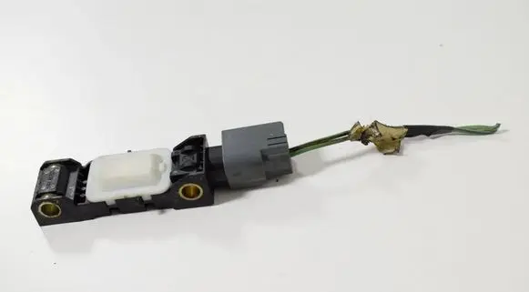 Chrysler 300 - 300C Airbag deployment crash/impact sensor 04671779AC 2899202178