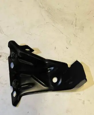 Ford Fiesta Fender mounting bracket 2119012 PV3BA16118AB