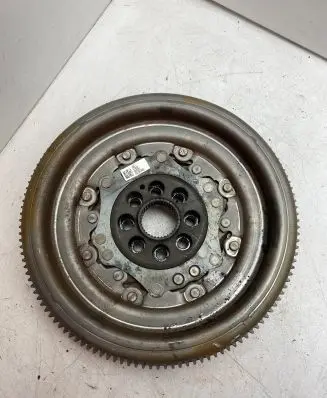 Skoda Superb B8 (3V) Flywheel 04L105266D