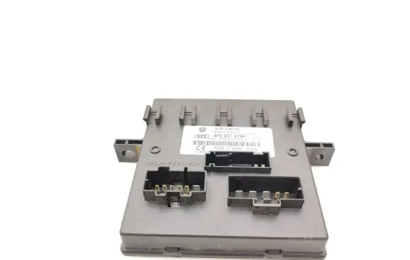 Audi Q7 4L Comfort/convenience module 4F0907279A 4F0910279F F005V00580
