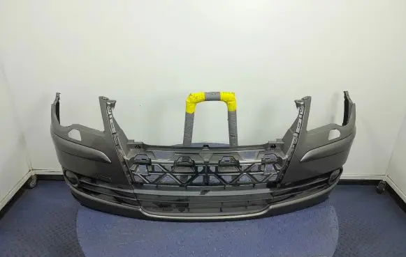 Volkswagen Cross Touran I Front bumper