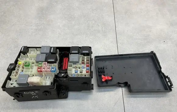 Ford Kuga II Fuse box set AV6T14A067AD