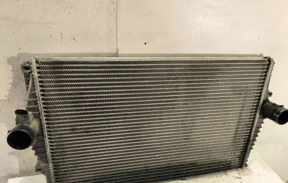Volvo V70 Intercooler radiator 30748809 07836139 989580C