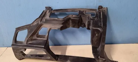 Volkswagen Golf VI Front bumper mounting bracket 5K0807724