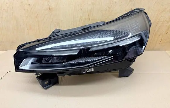 Renault Clio V Headlight/headlamp 260600149R 01082599900110 148R006599