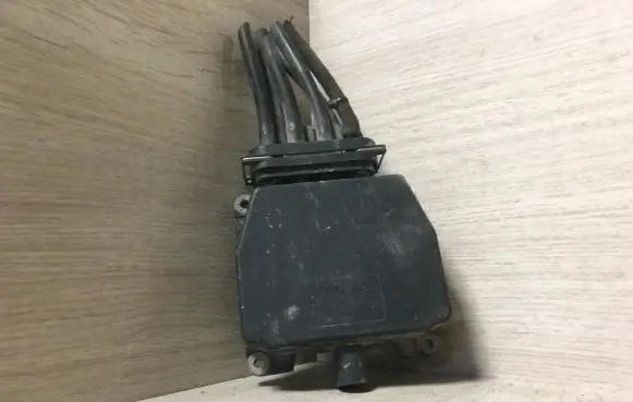 Volkswagen Touran I Turbo solenoid valve 600906625