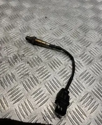 Volkswagen PASSAT B7 Lambda probe sensor 03C906262