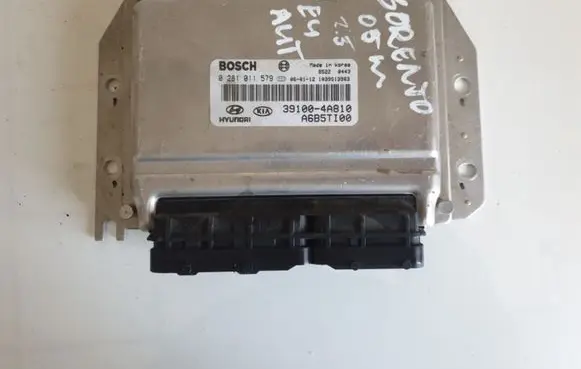 KIA Sorento Engine control unit/module 0281011579