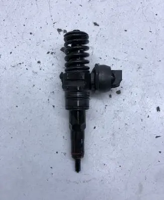 Audi A4 S4 B6 8E 8H Fuel injector 038130073BA 0414720216