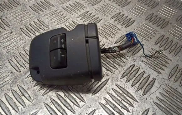 Toyota Yaris Head unit multimedia control 84247-0D010