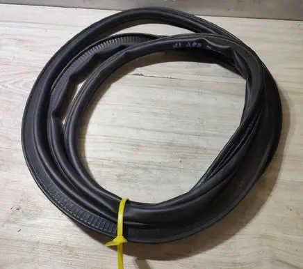 Dacia Jogger Trunk rubber seal (body) 