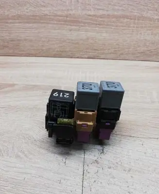 Audi A4 S4 B5 8D Fuse box set 8D0937503C