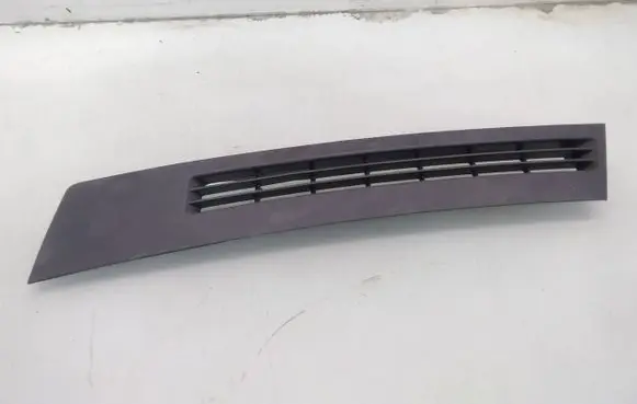 Jeep Grand Cherokee (WK) Dash center air vent grill 1DQ55TRMAA