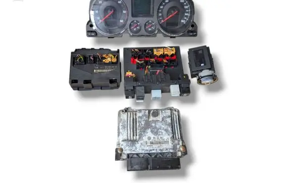 Volkswagen PASSAT B6 Engine ECU kit and lock set 0281015023 03G906056L