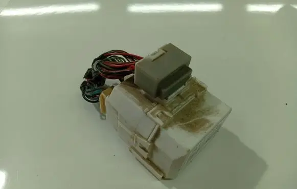 Mitsubishi Colt Fuse box set 