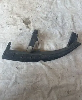 Renault Scenic II - Grand scenic II Front bumper mounting bracket 8200183741