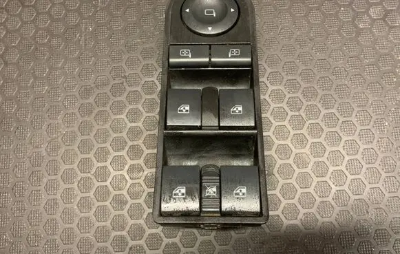 Opel Zafira B Electric window control switch 03459416 0320 13209204