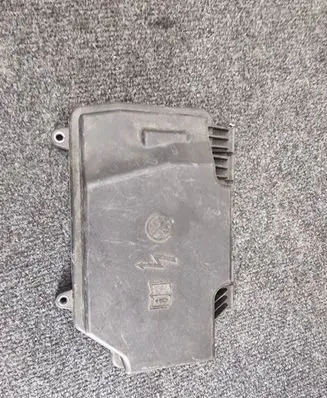 Mercedes-Benz E W213 Fuse box cover A2055400182