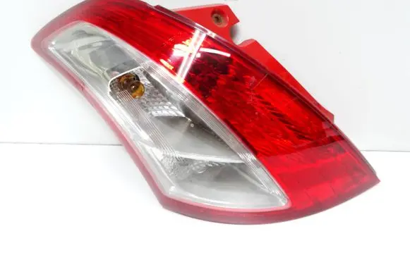 Suzuki Swift II Rear/tail lights 8560468L00 11572011008 81010102